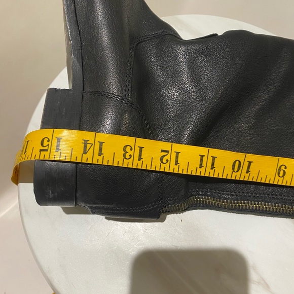 FRYE Melissa Button Back Zip Black Leather Boots Women’s Size 7 - Picture 12 of 17